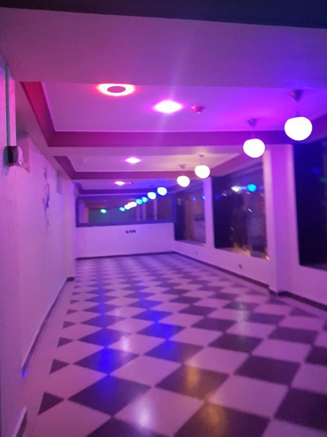חוריבגה Zellaka Hotel & Cafe מראה חיצוני תמונה